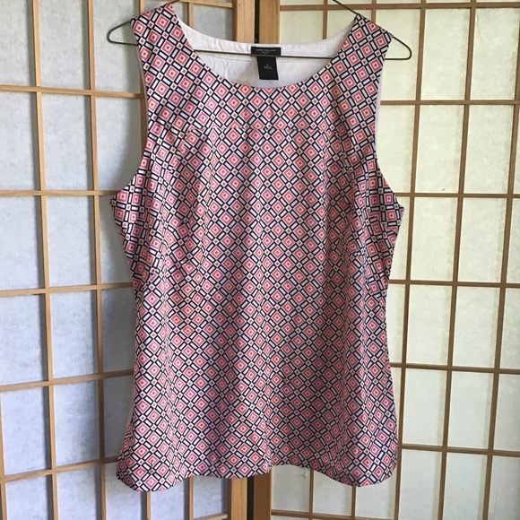 2 for 20$! Ann Taylor factory geometric print tank. - Picture 1 of 3